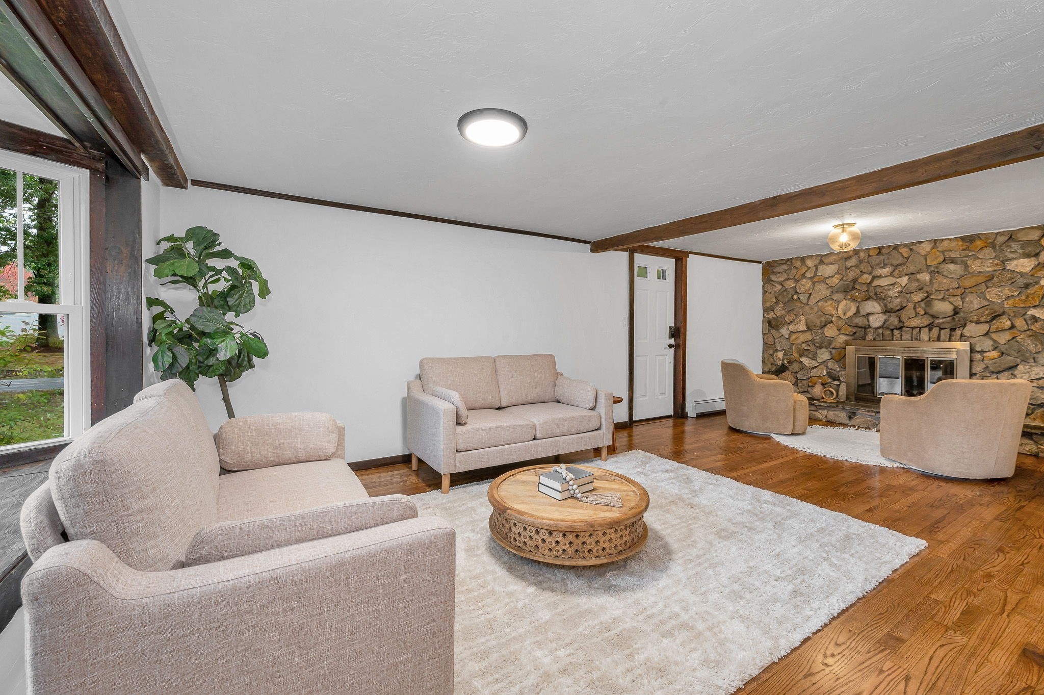 19 South Street Property Photo 5