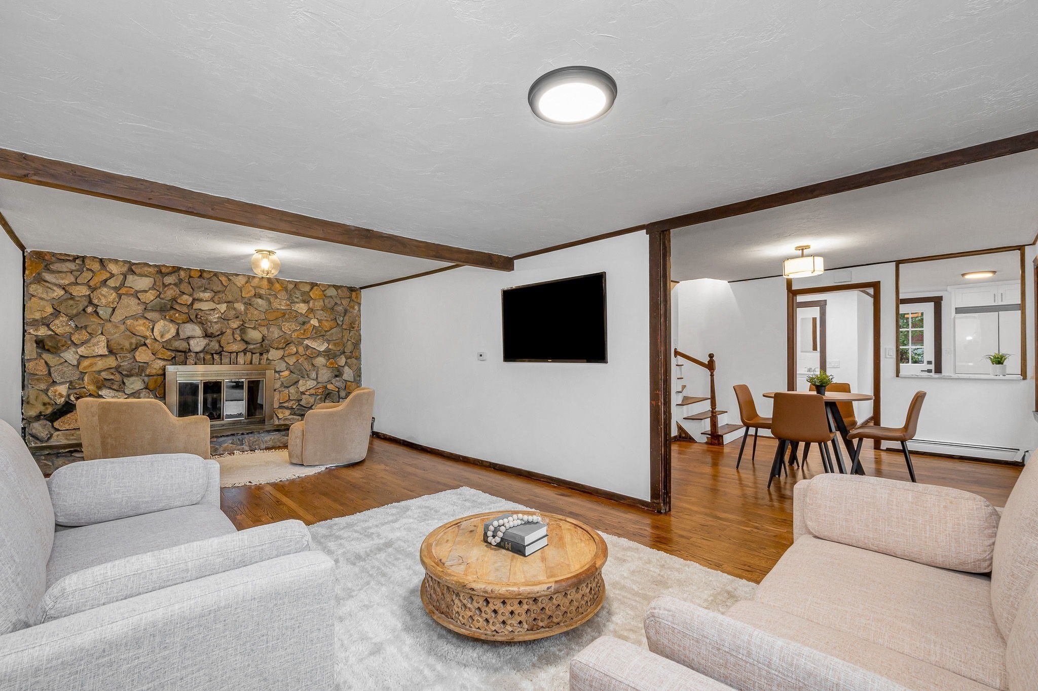 19 South Street Property Photo 6