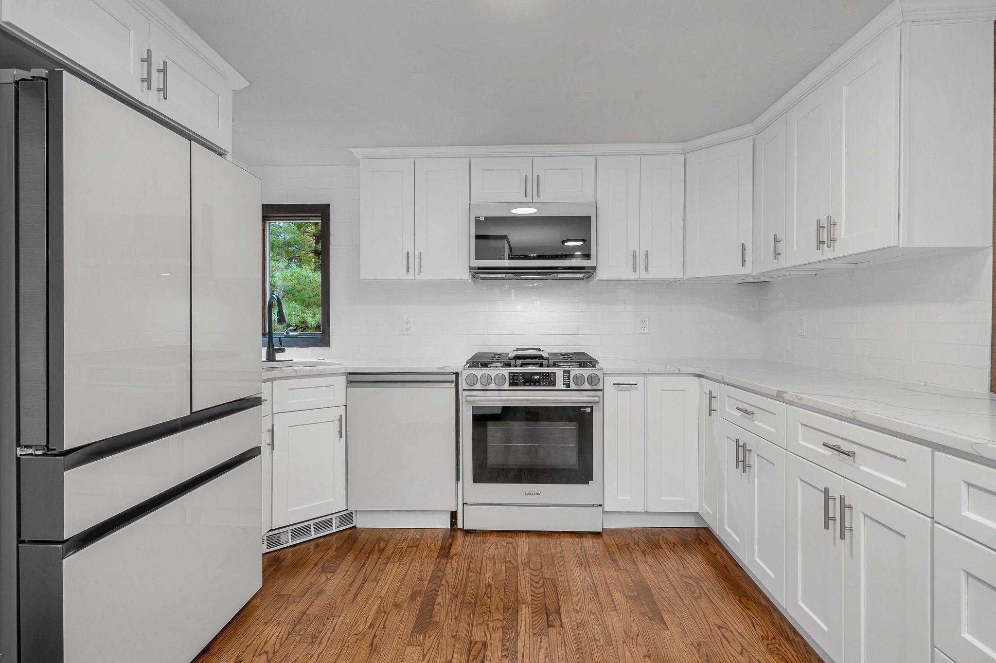 19 South Street Property Photo 12