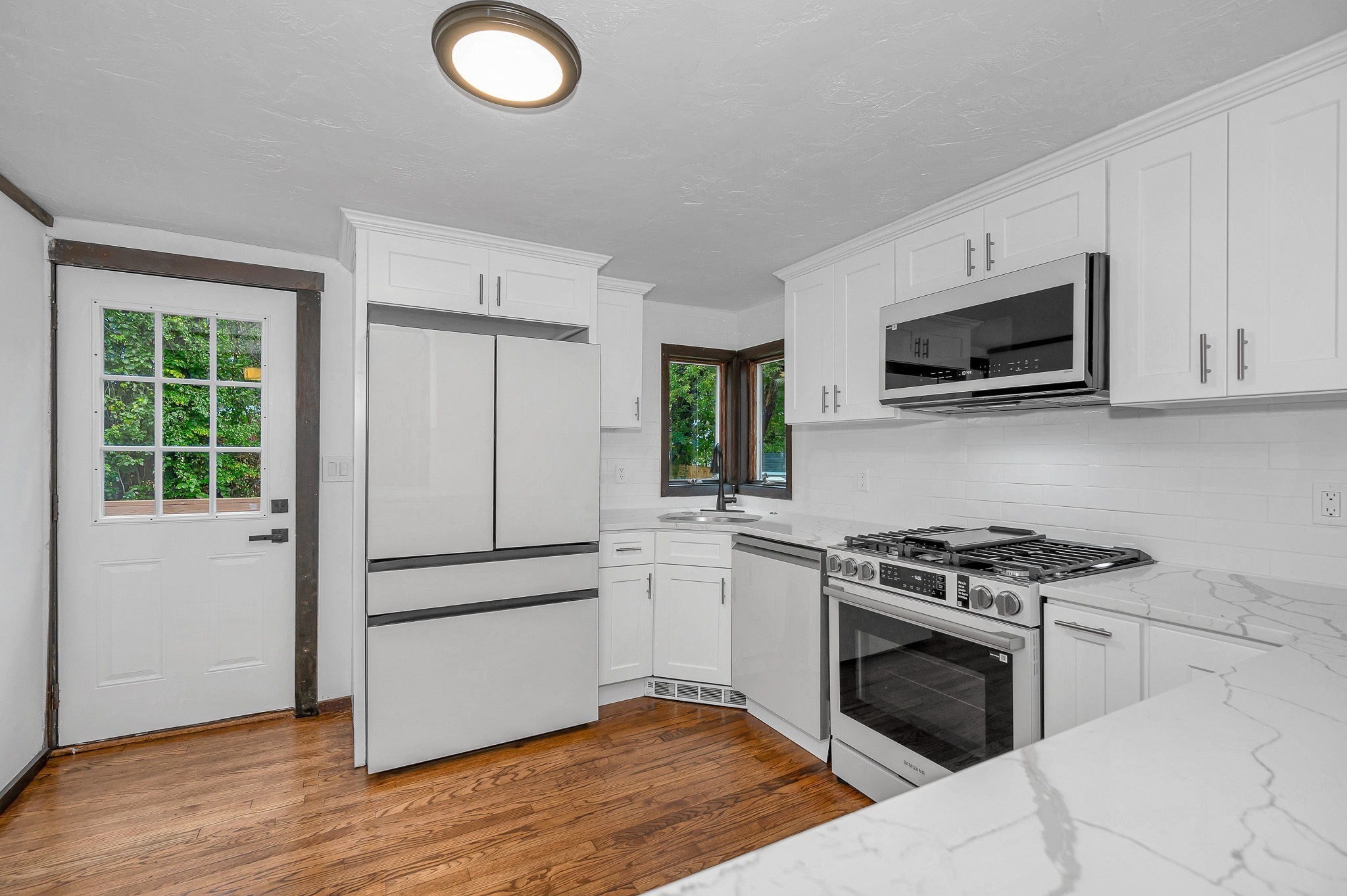 19 South Street Property Photo 13