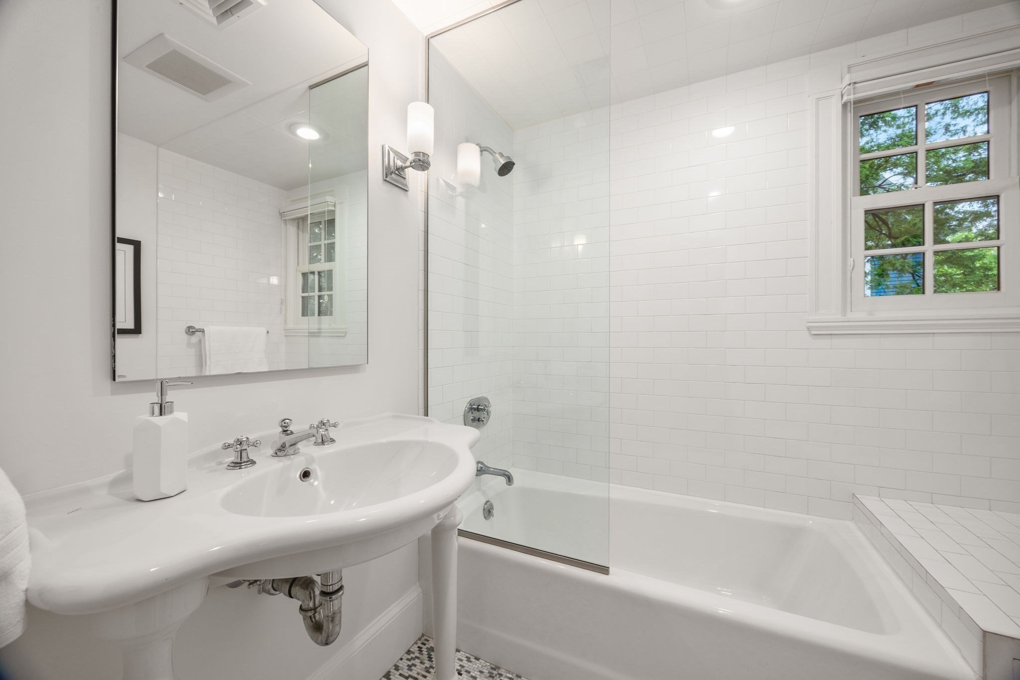 34 Hancock Ave Property Photo 25