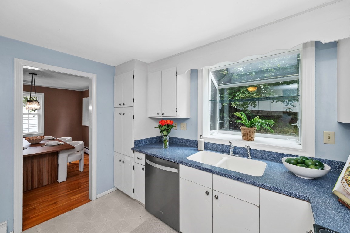 203 Woburn Street Property Photo 7