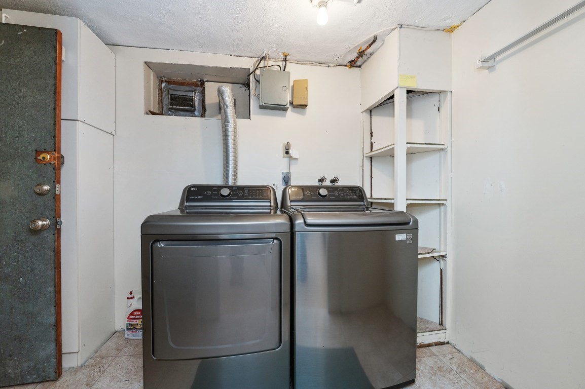 203 Woburn Street Property Photo 18