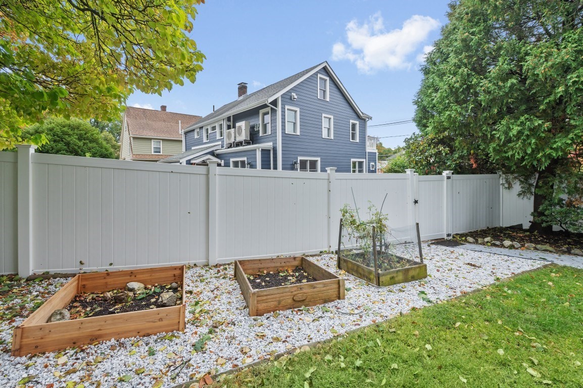 203 Woburn Street Property Photo 26