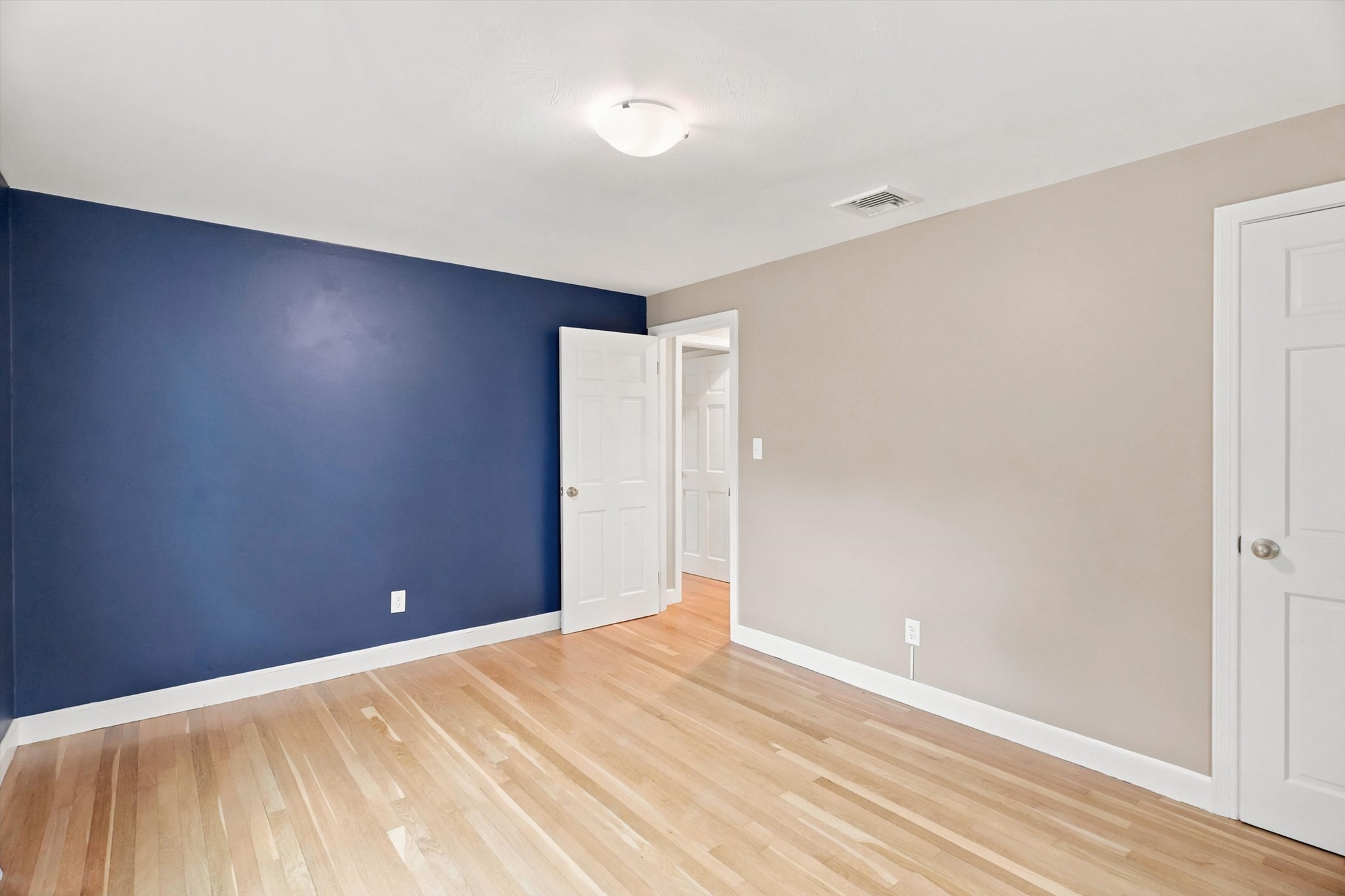 14 Highgate St Property Photo 24