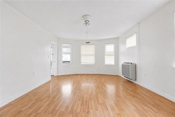 420 Rathbun St Property Photo 7