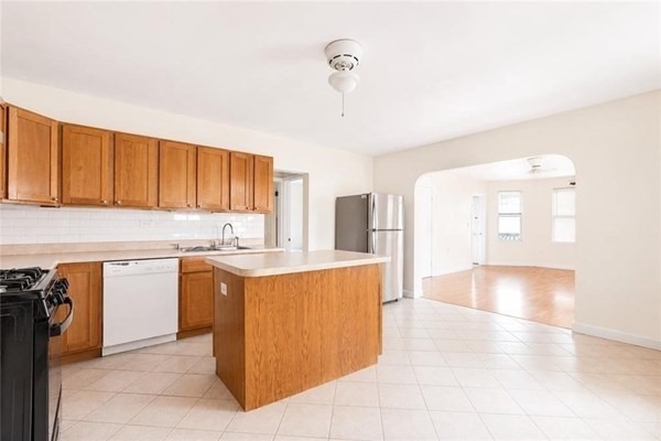 420 Rathbun St Property Photo 11