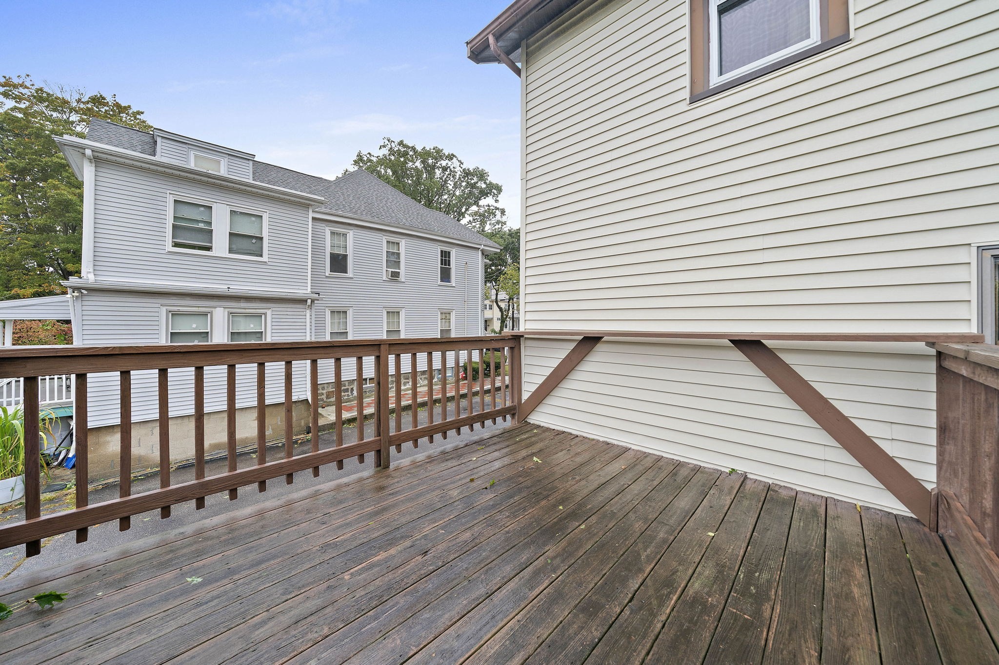 209 Highland Ave Property Photo 24