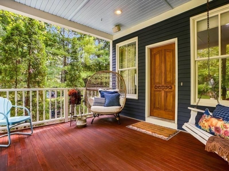 63 Wood St Property Photo 2