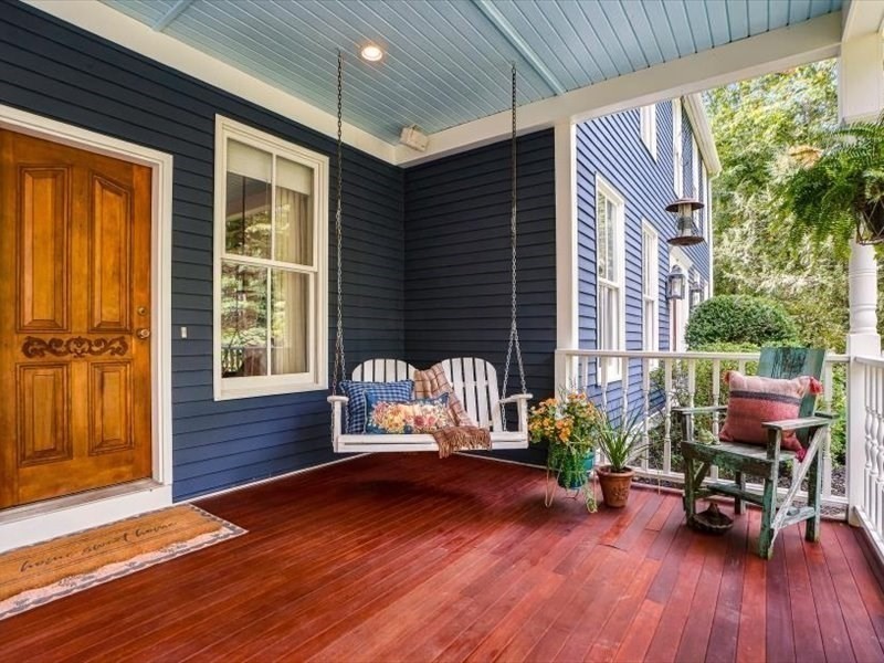 63 Wood St Property Photo 3