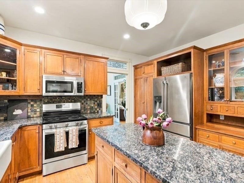 63 Wood St Property Photo 17