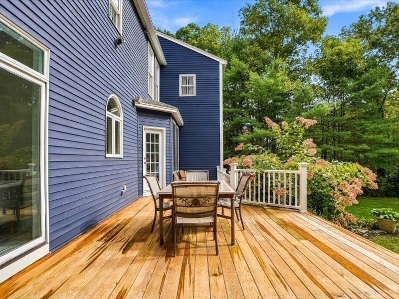 63 Wood St Property Photo 35