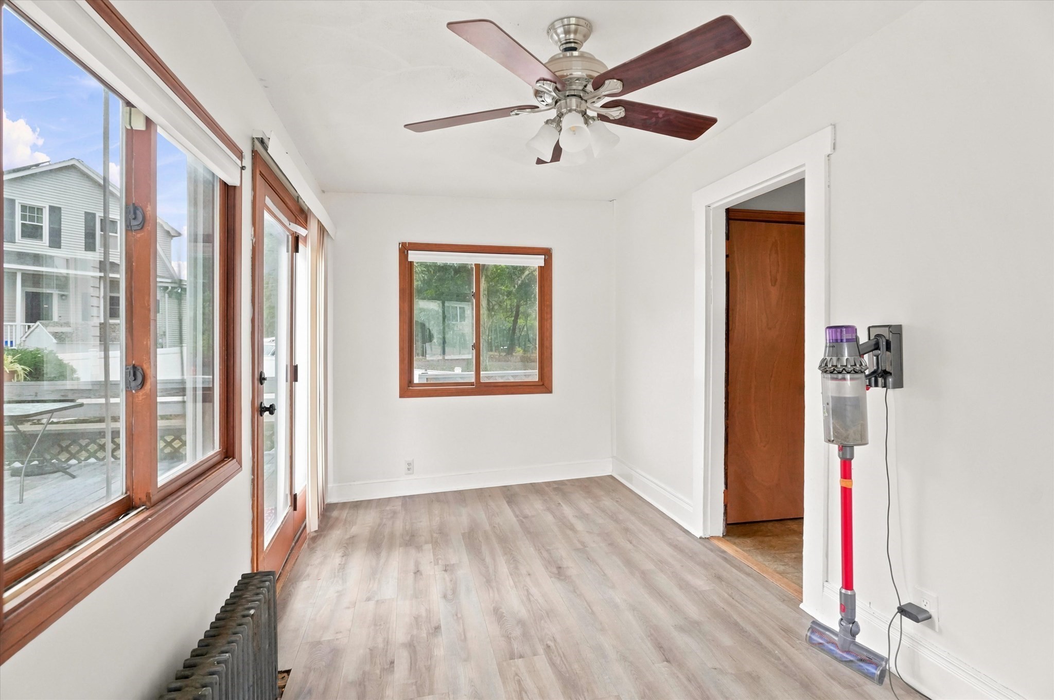 206 Fays Ave Property Photo 16