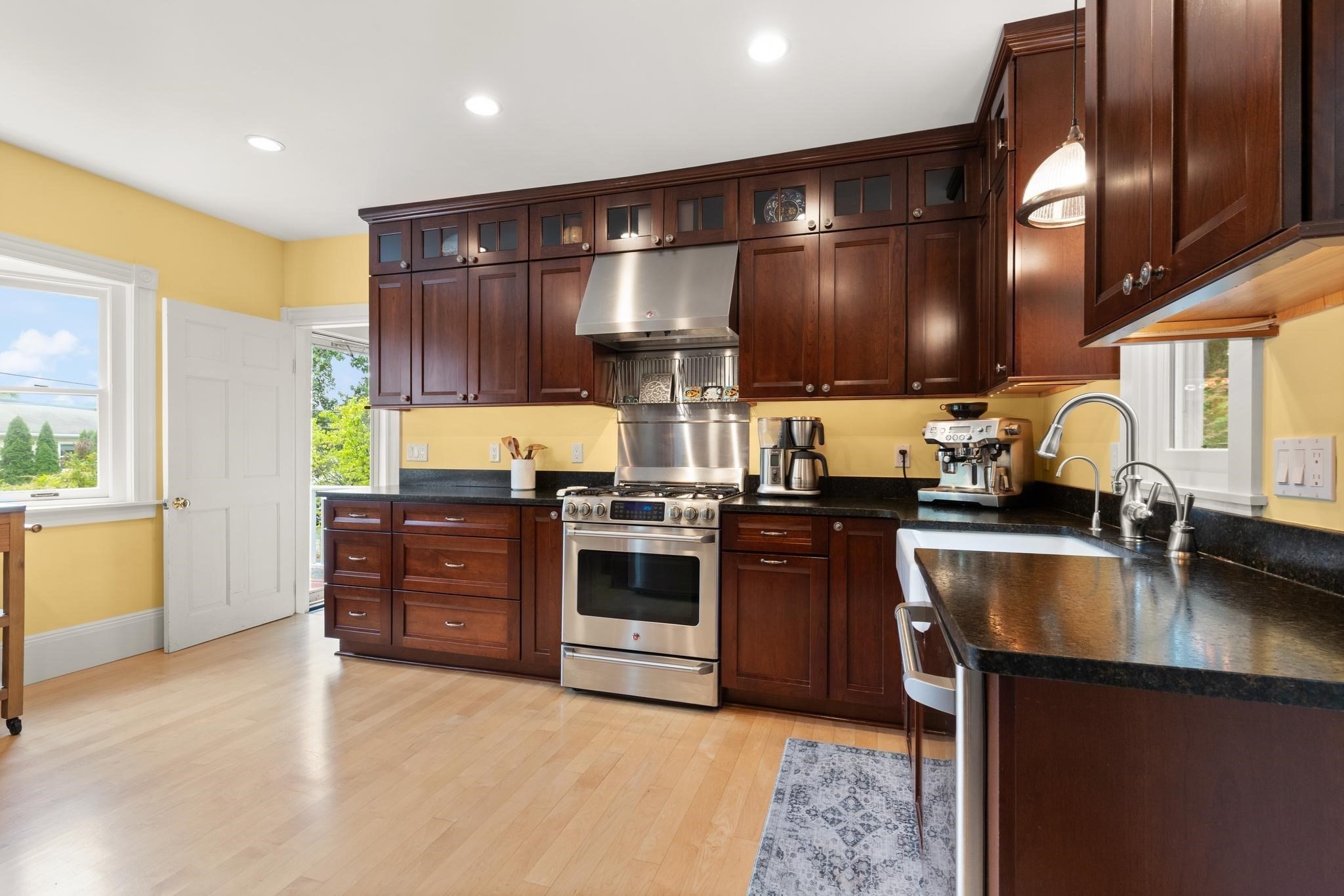 1 Brookside Rd Property Photo 14