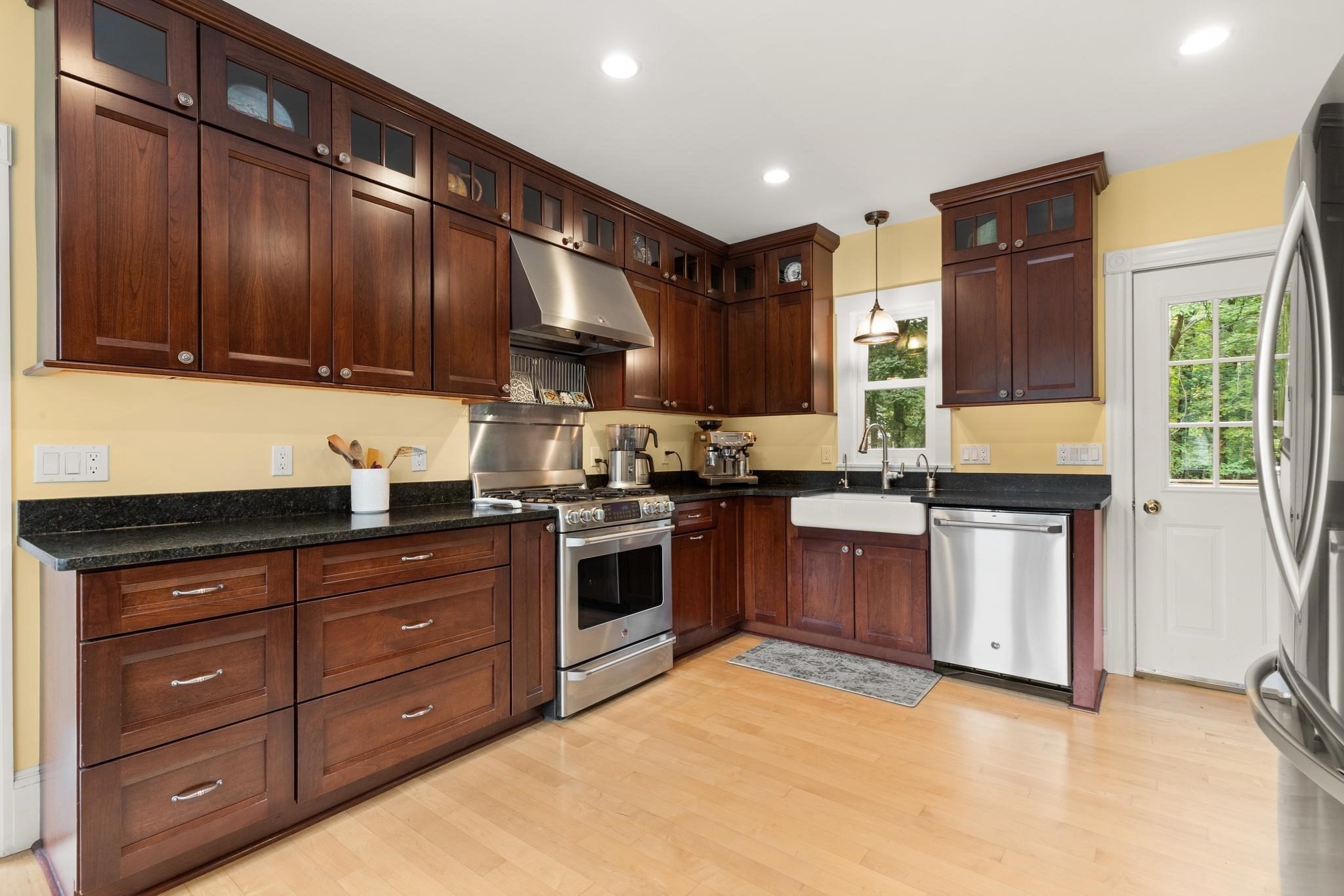 1 Brookside Rd Property Photo 17