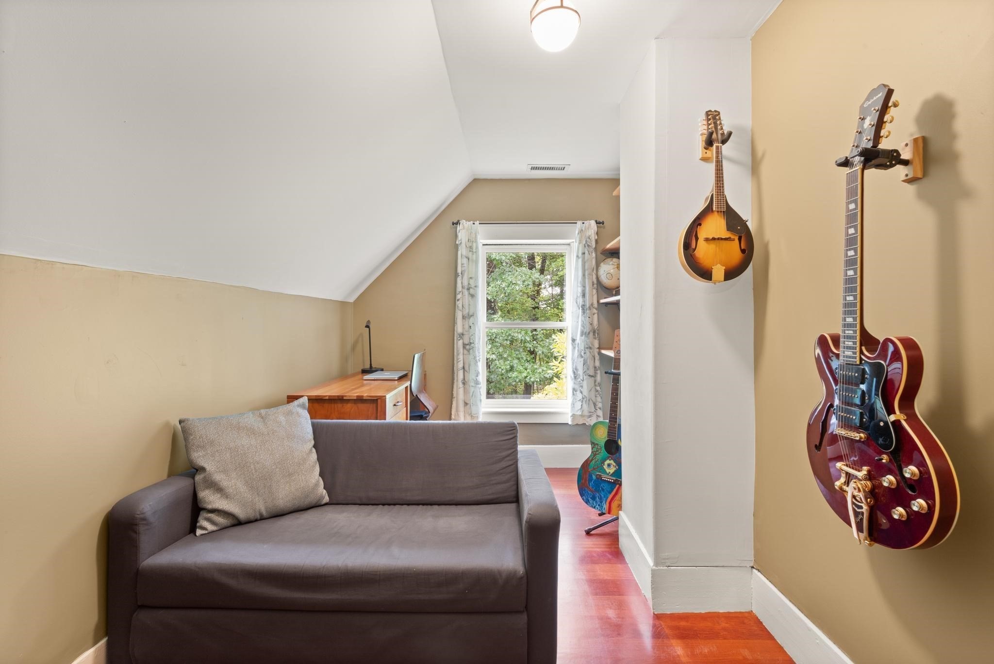 1 Brookside Rd Property Photo 29