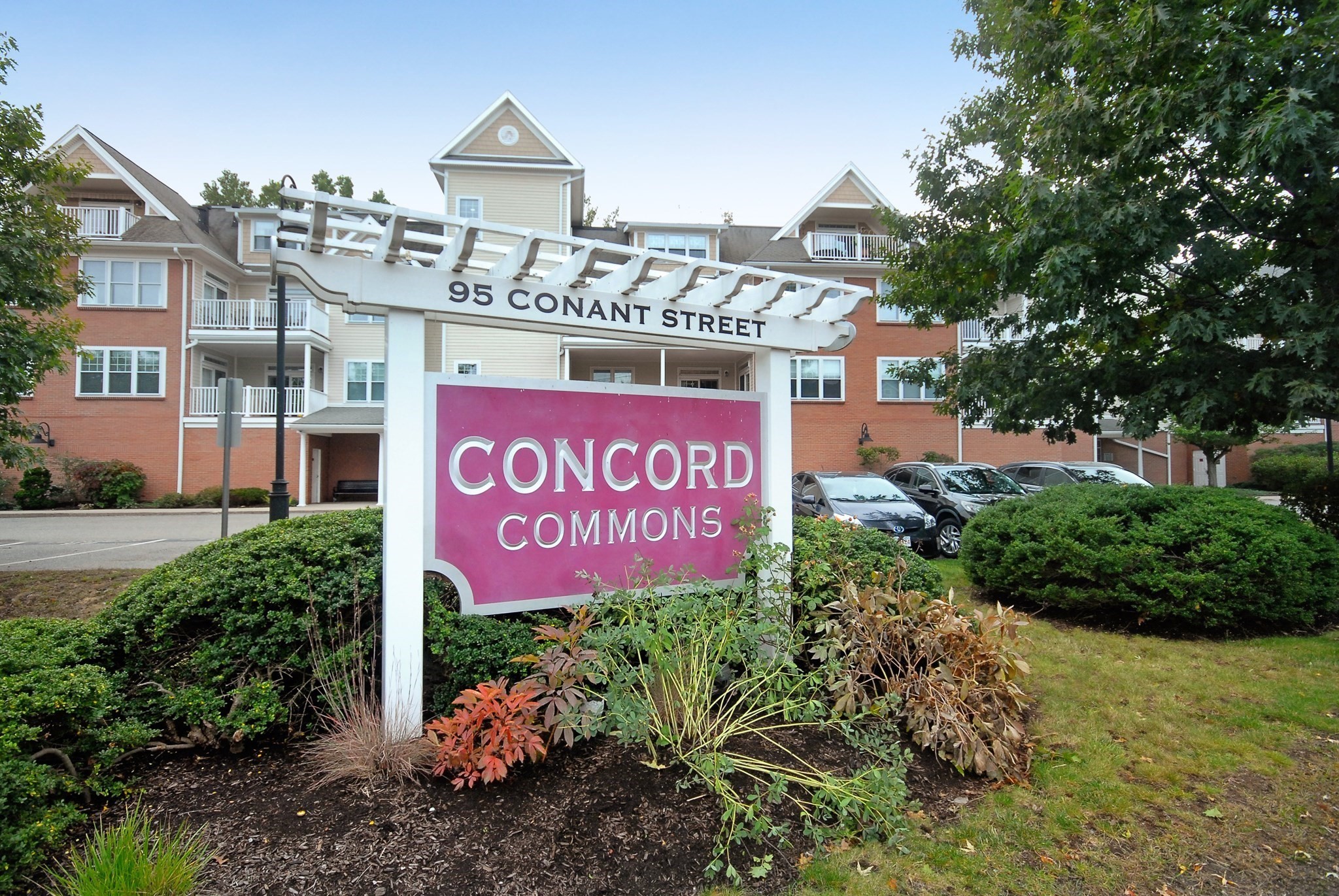 95 Conant St # 413 Property Photo 1