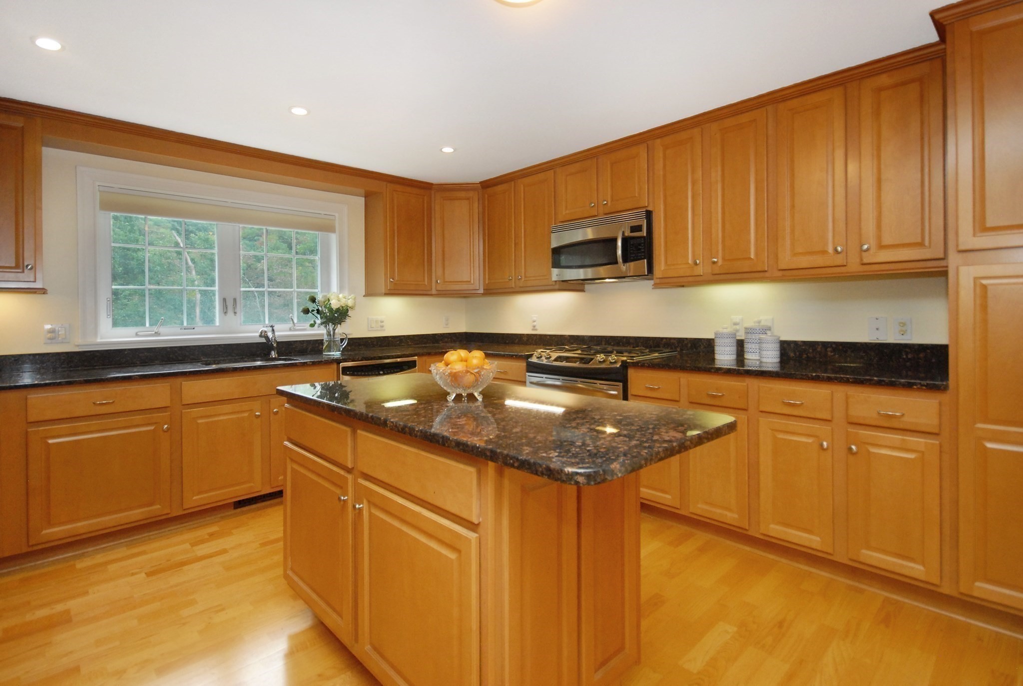 95 Conant St # 413 Property Photo 12