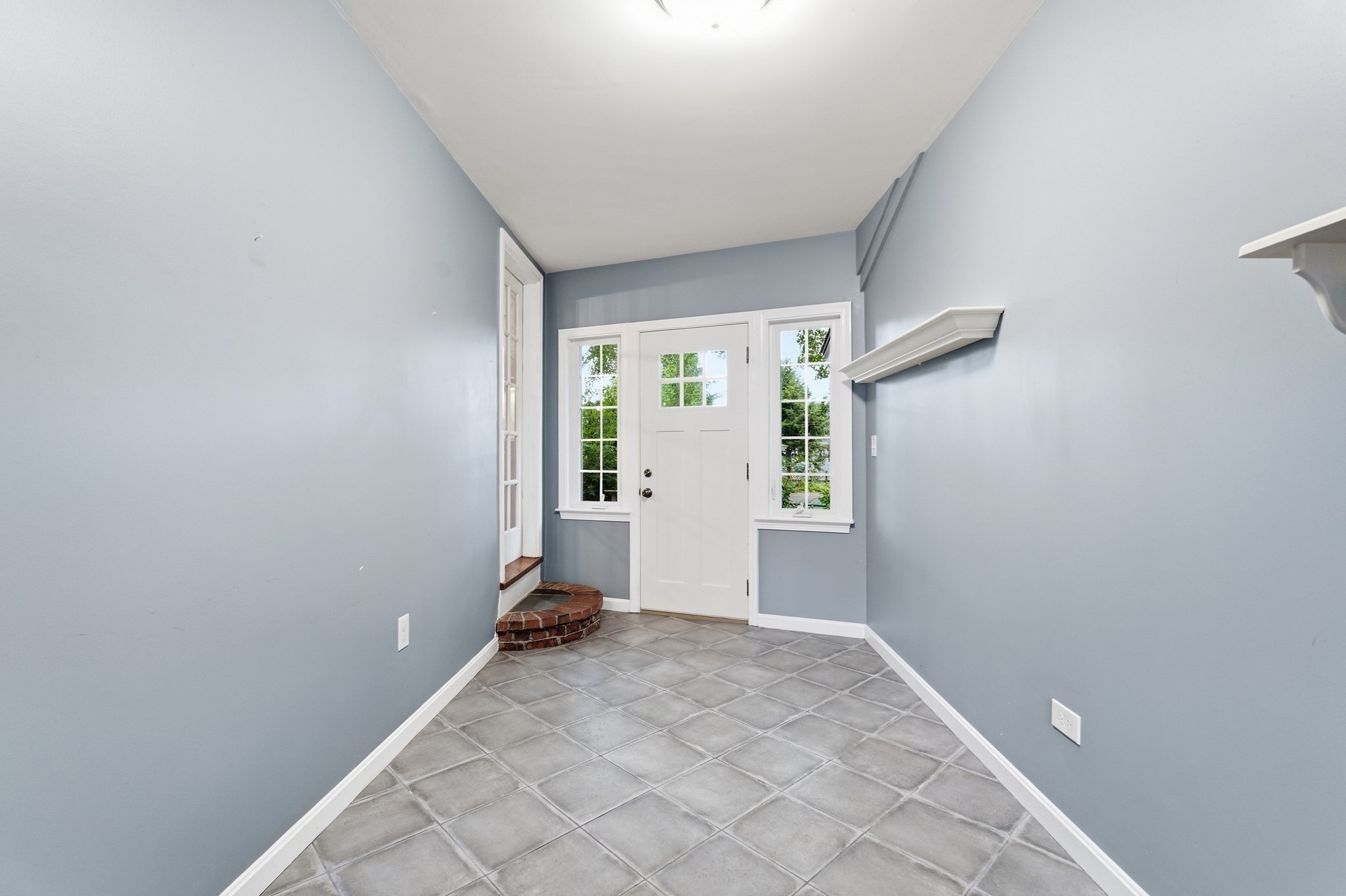 11 Van Brunt Avenue Property Photo 4
