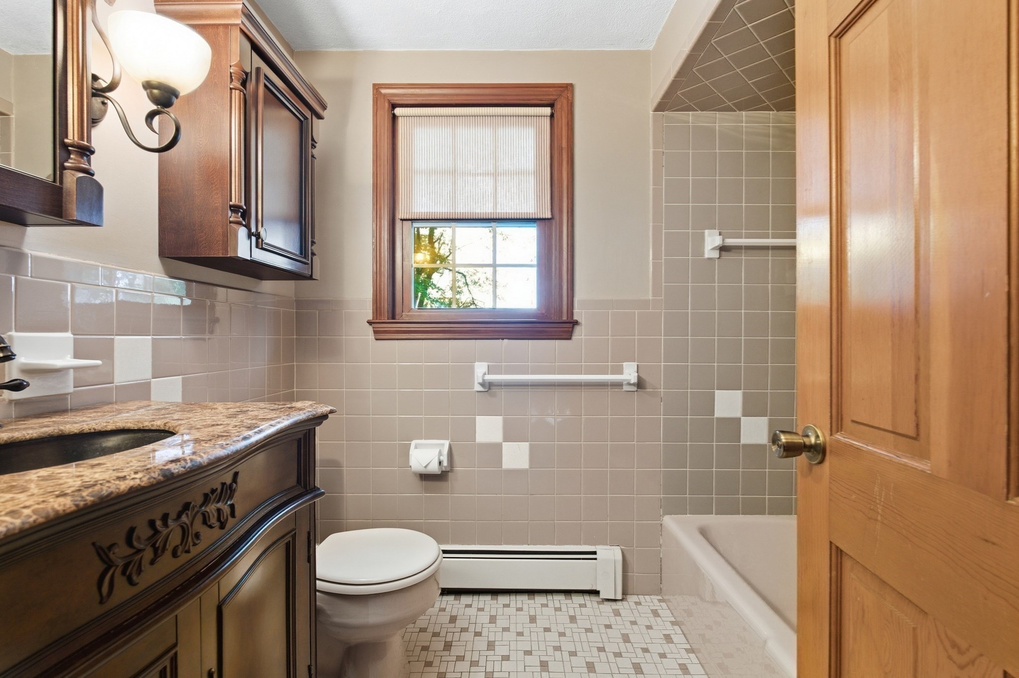 11 Van Brunt Avenue Property Photo 19