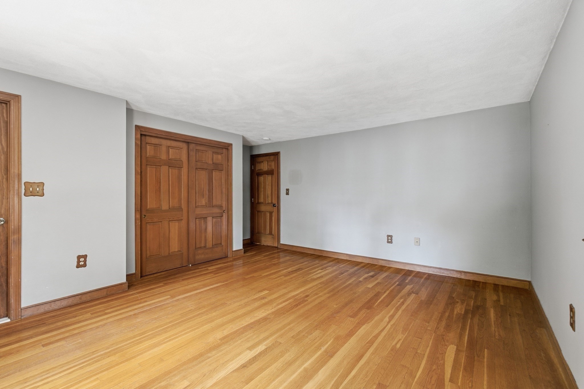 11 Van Brunt Avenue Property Photo 21