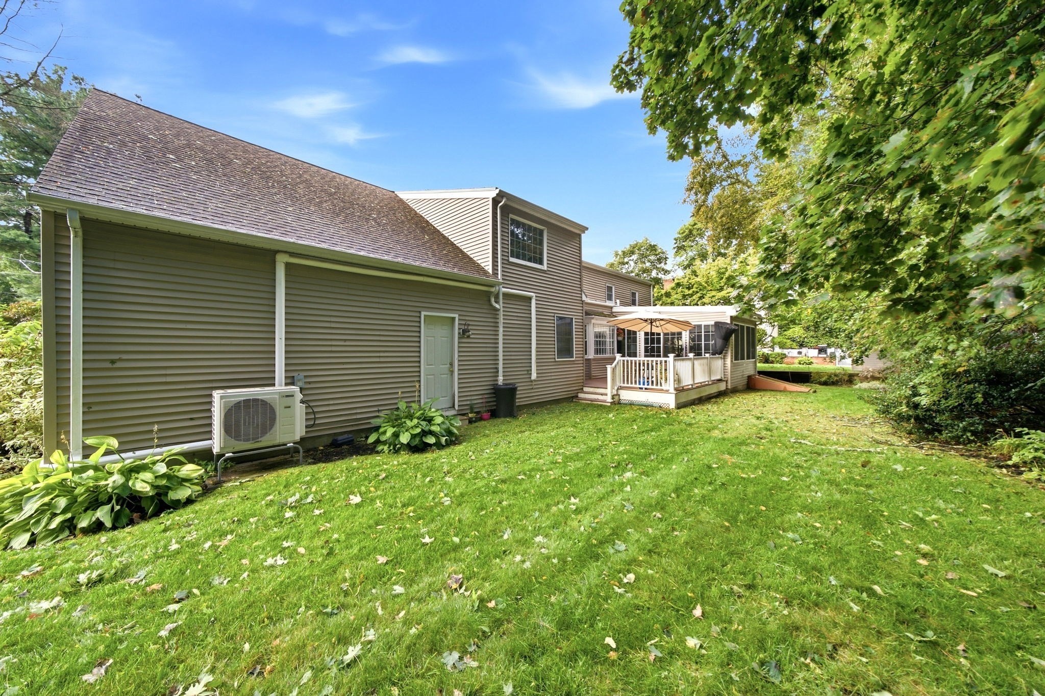 54 Edward Ave Property Photo 32