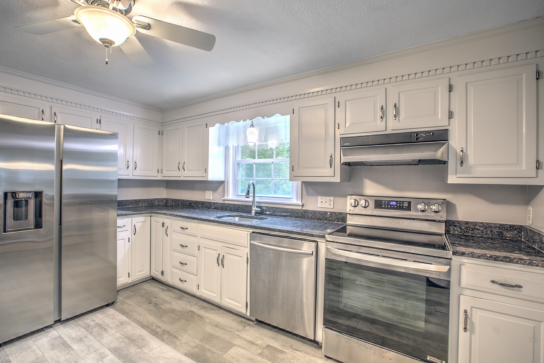 35 Kennel Hill Dr Property Photo 6