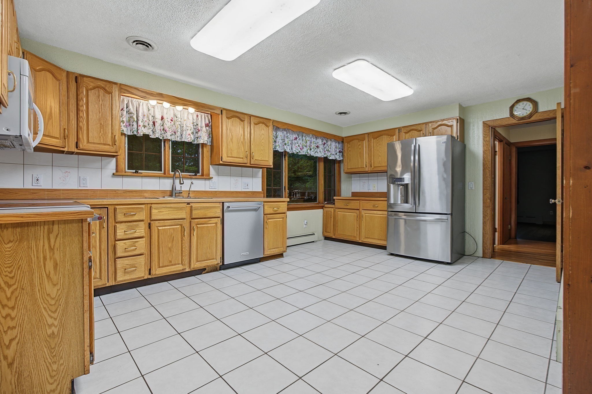 1066 Main St Property Photo 16