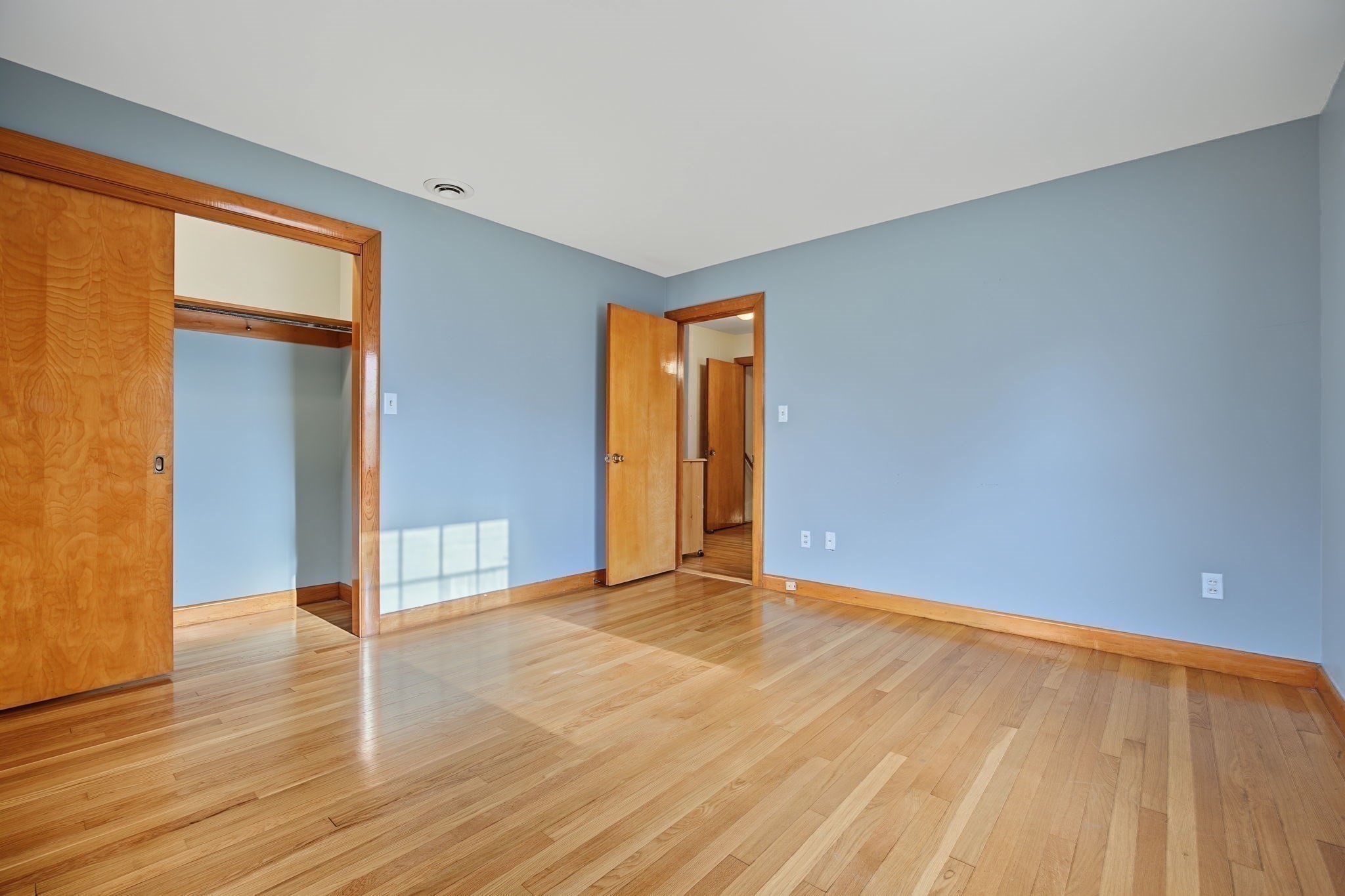 1066 Main St Property Photo 23