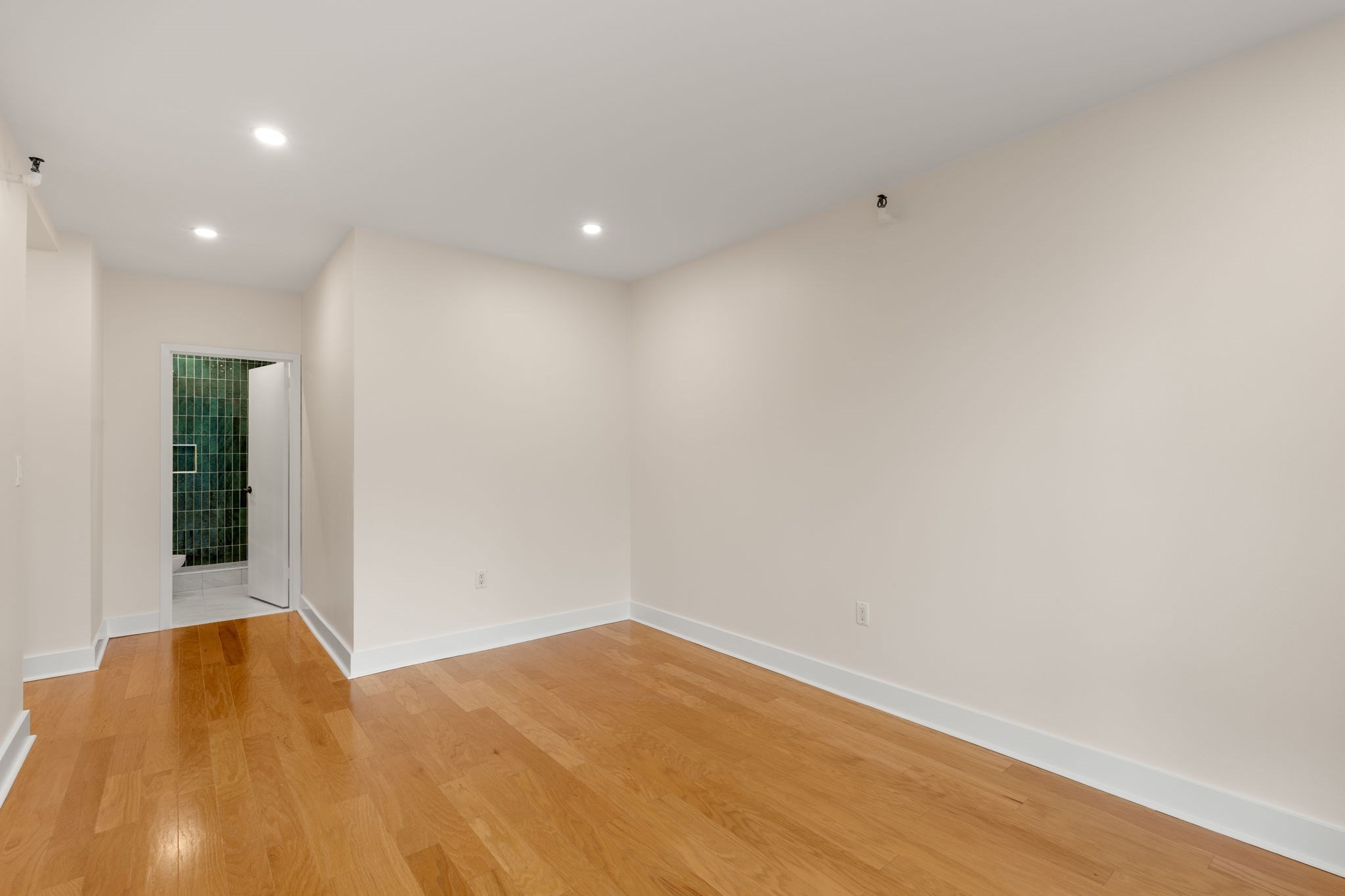 42 8th St # 1104 Property Photo 20