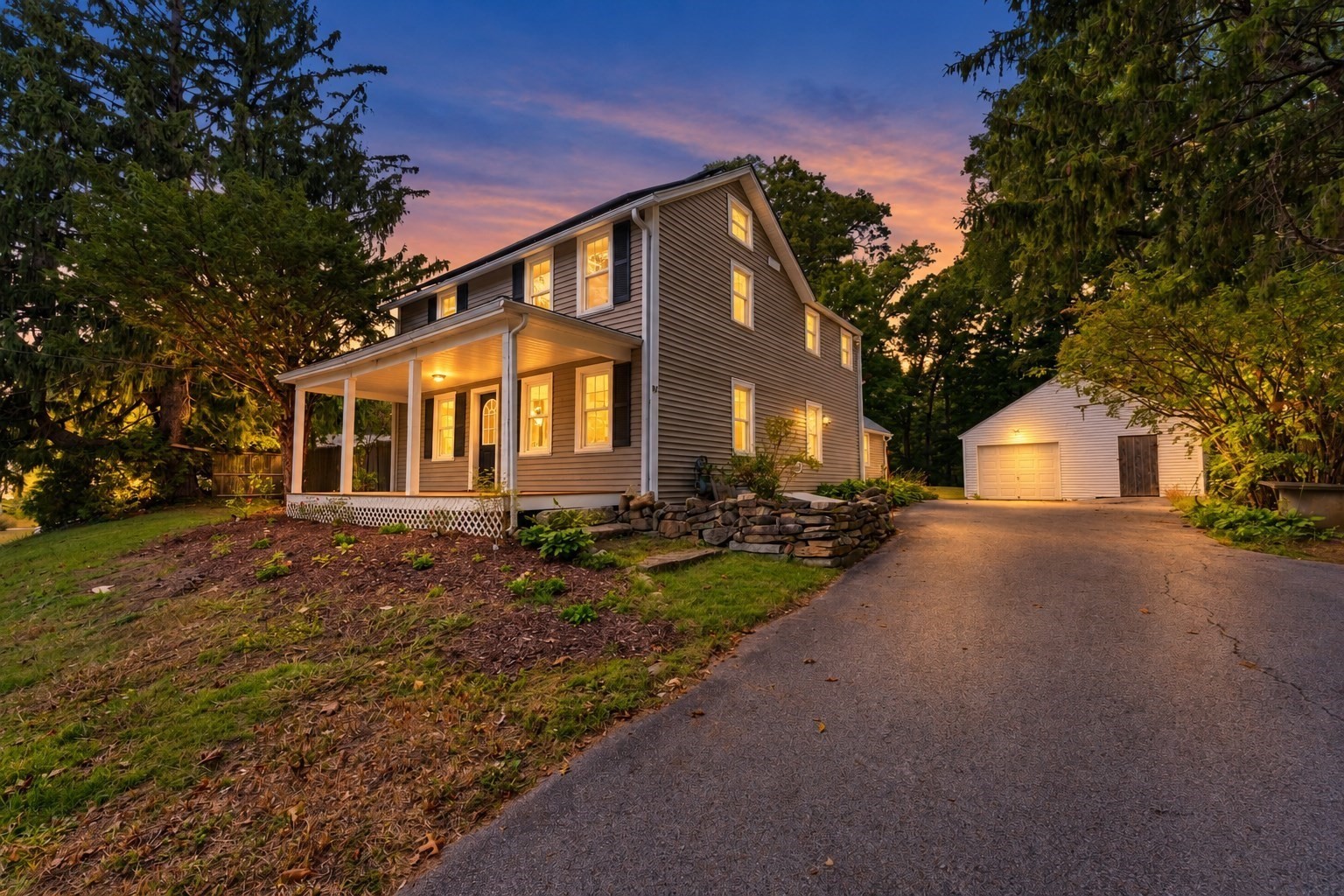 82 Boston Rd Property Photo 1