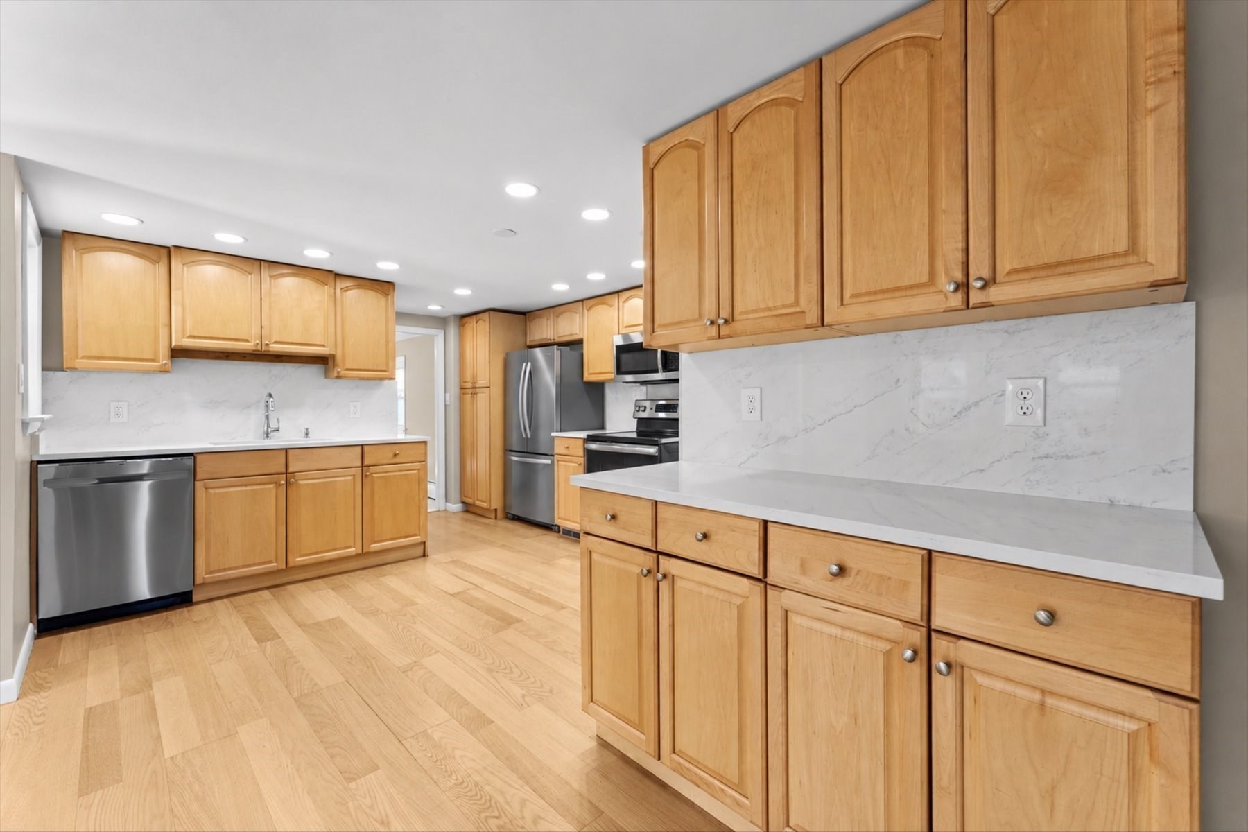 82 Boston Rd Property Photo 6
