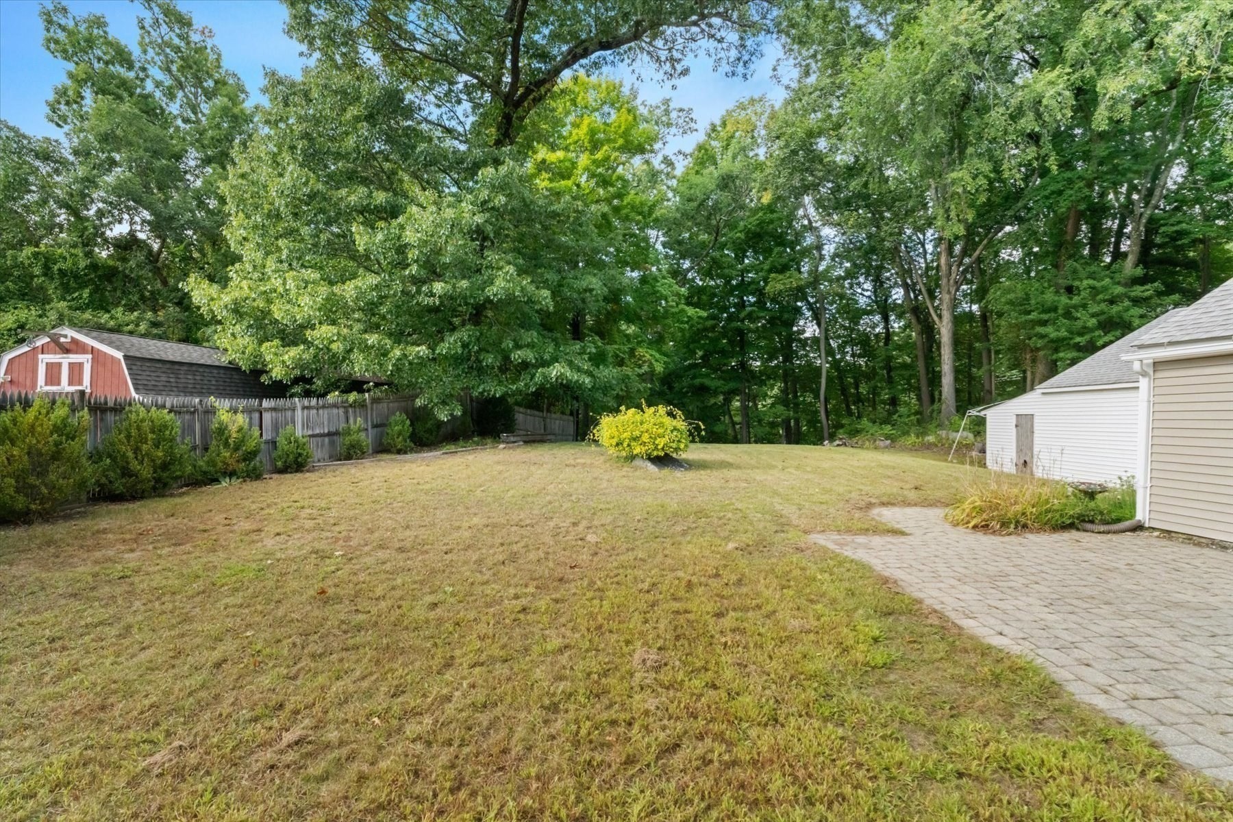 82 Boston Rd Property Photo 37