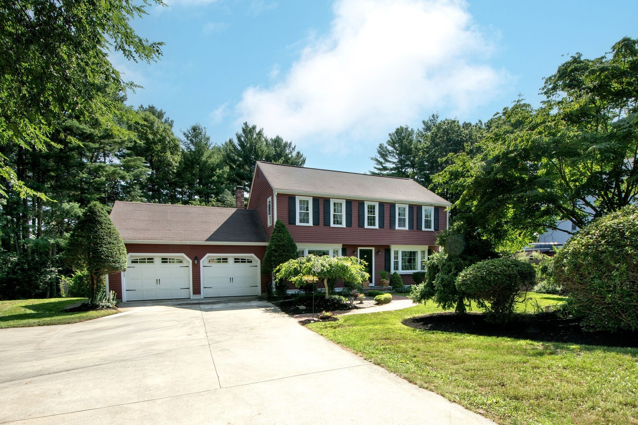 263 Edgewater Drive Property Photo 1