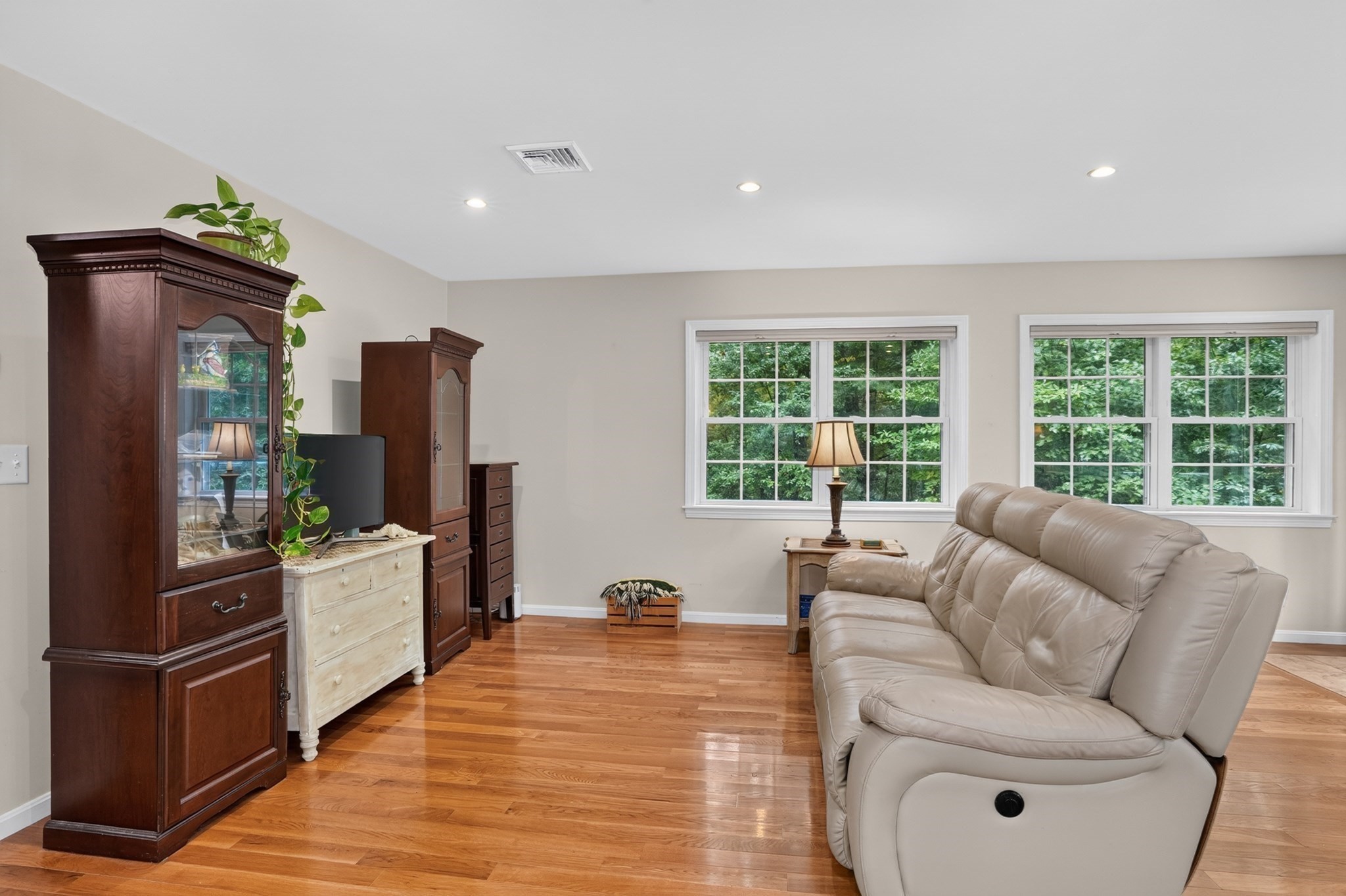 31 Coffee Street Property Photo 12