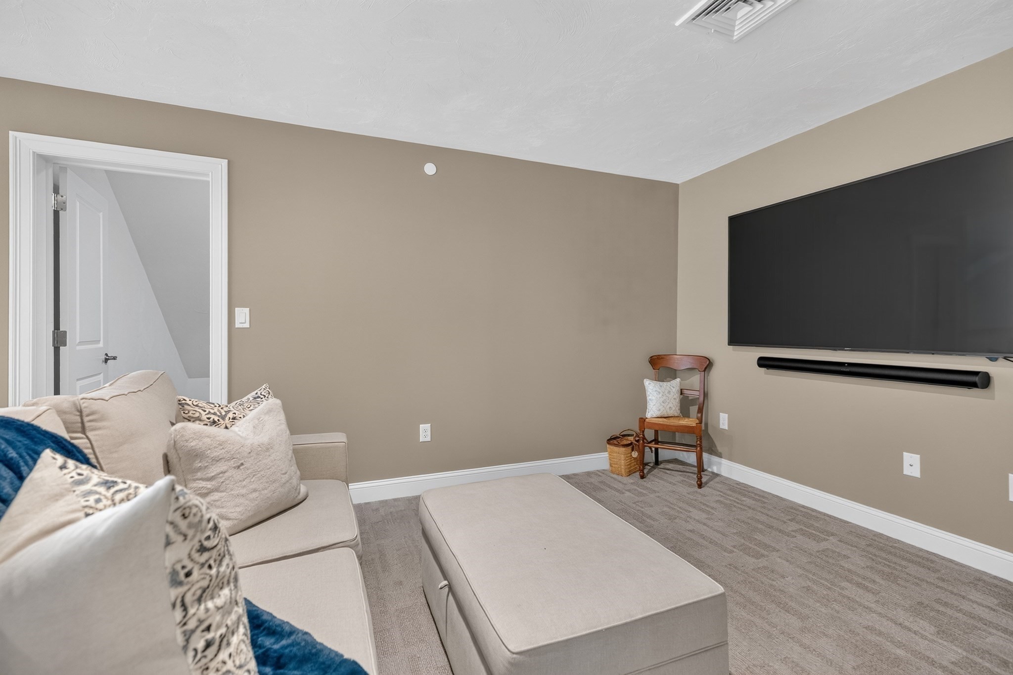 470 Boston St # 3 Property Photo 18