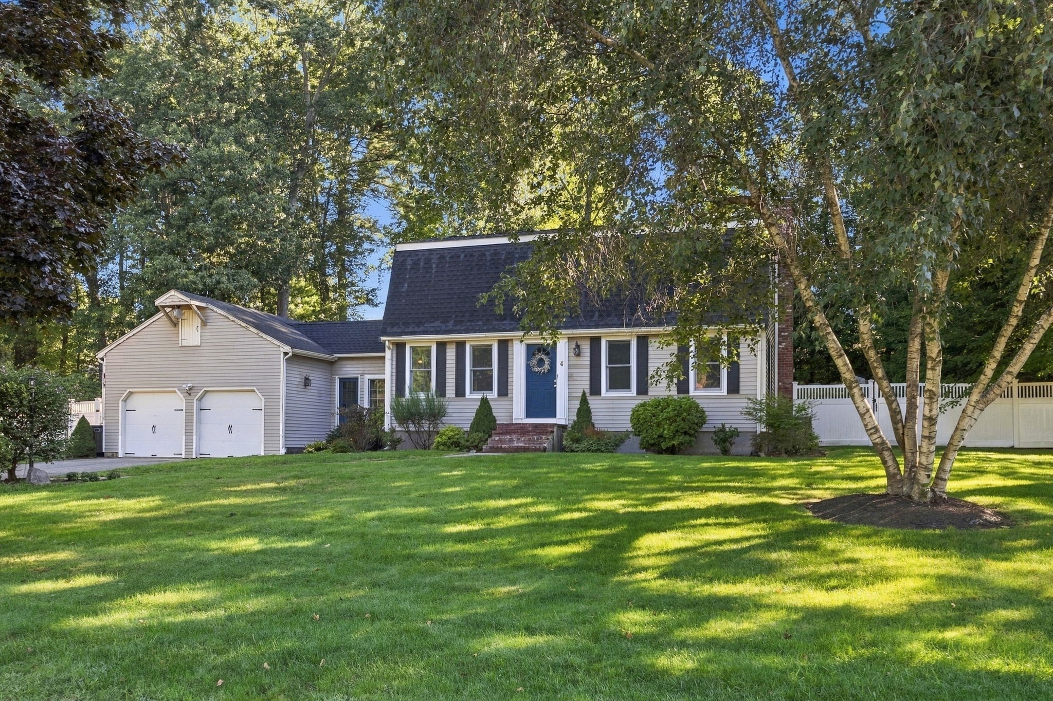 4 Kristin Ln Property Photo 1