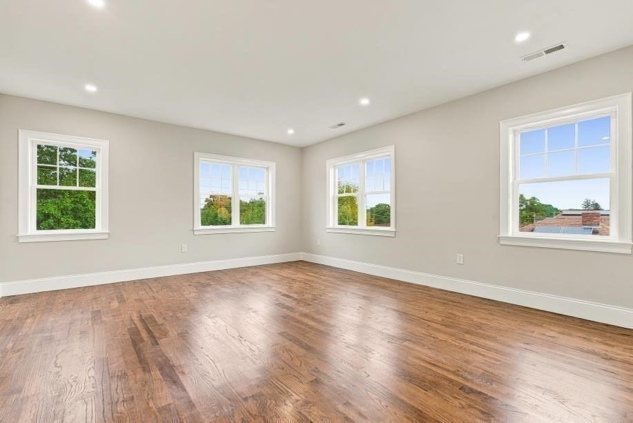 45 County St Property Photo 16