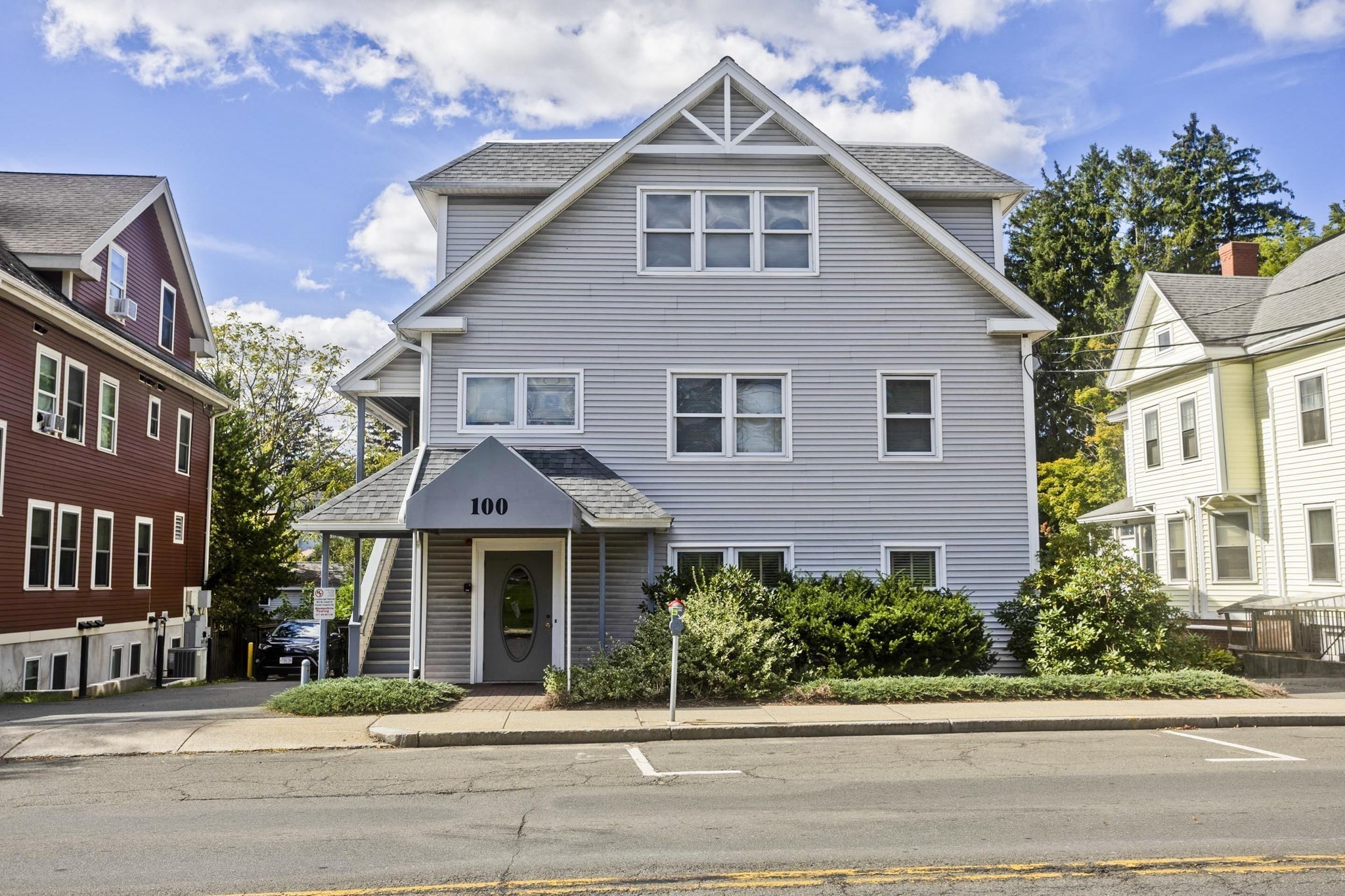 100 King Street Property Photo 1