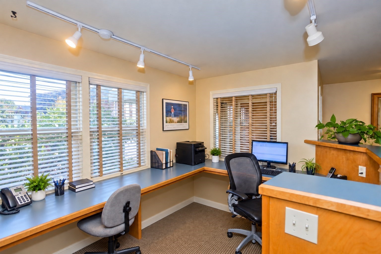 100 King Street Property Photo 6