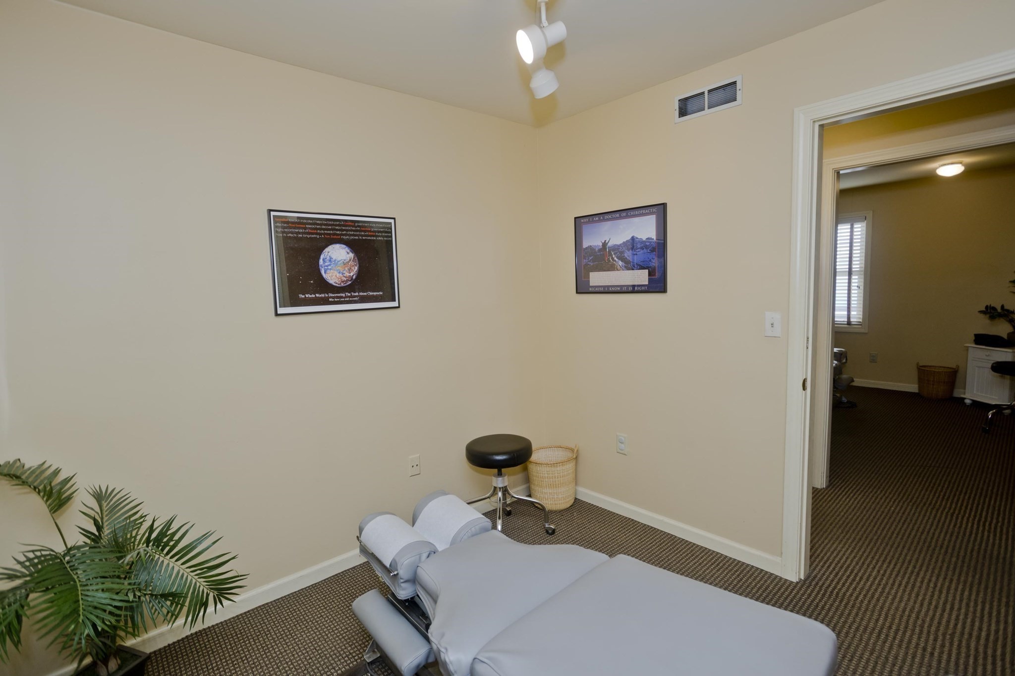 100 King Street Property Photo 21