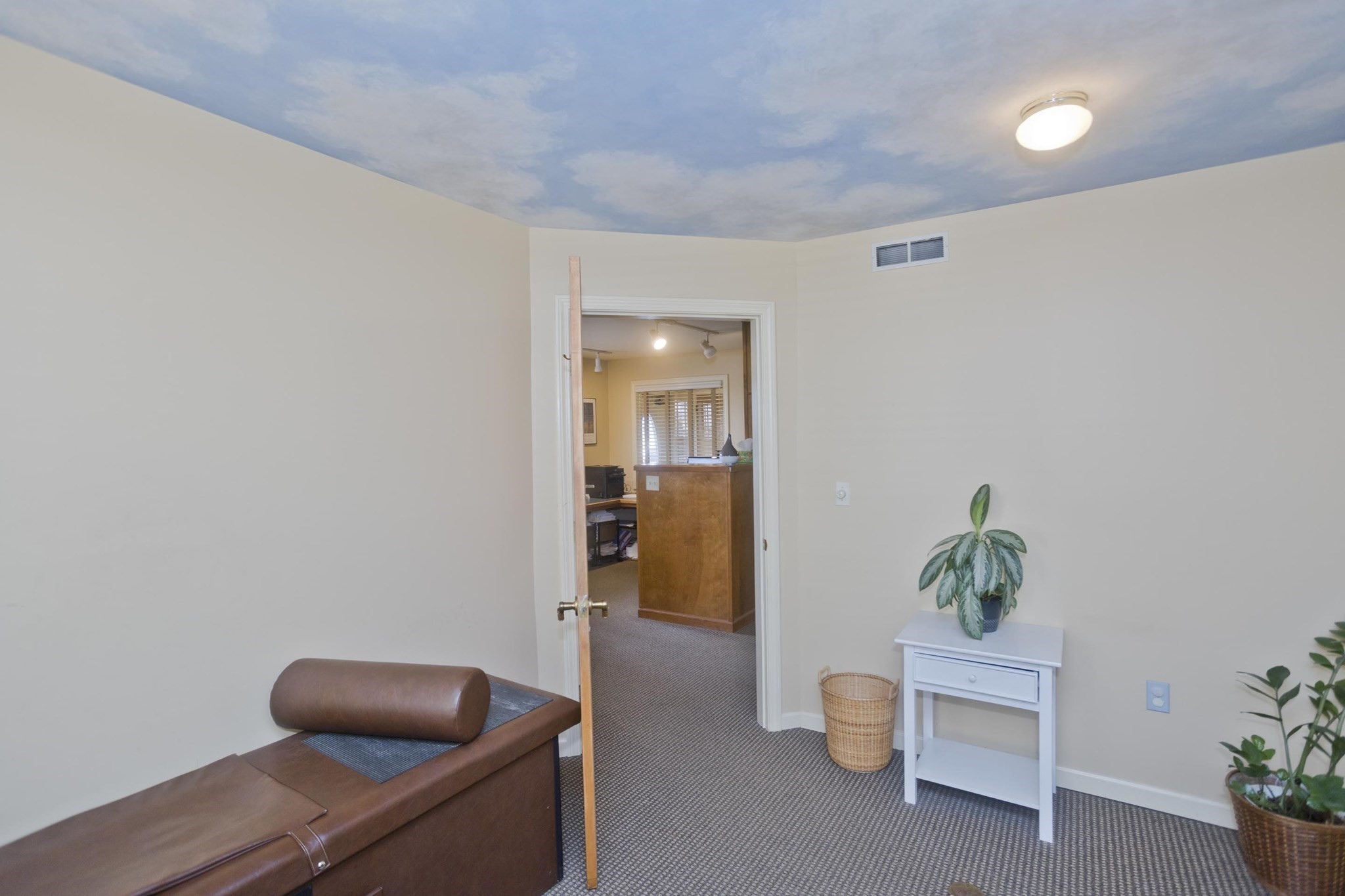 100 King Street Property Photo 25