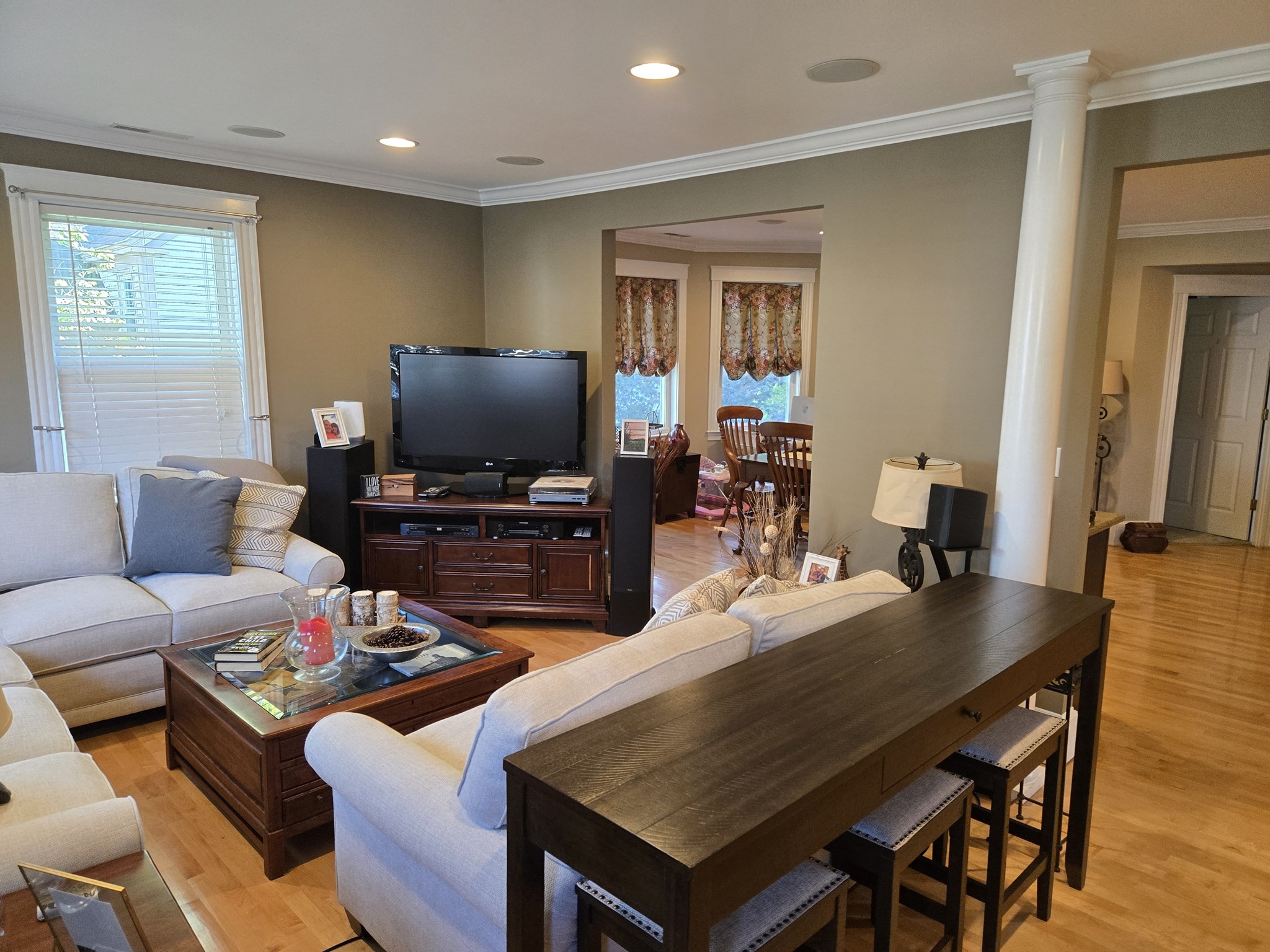 64 High St # B Property Photo 3