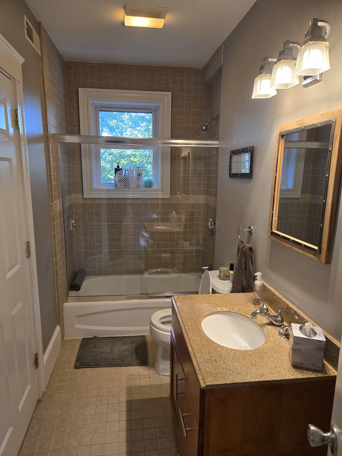 64 High St # B Property Photo 4