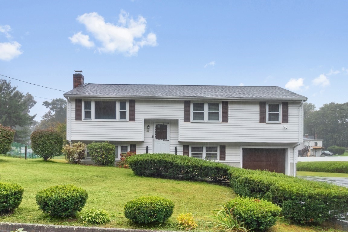 30 Lantern Ln Property Photo 29
