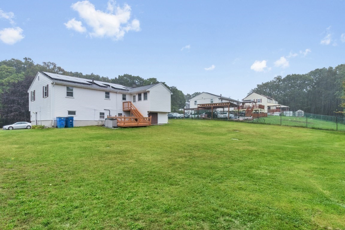 30 Lantern Ln Property Photo 32