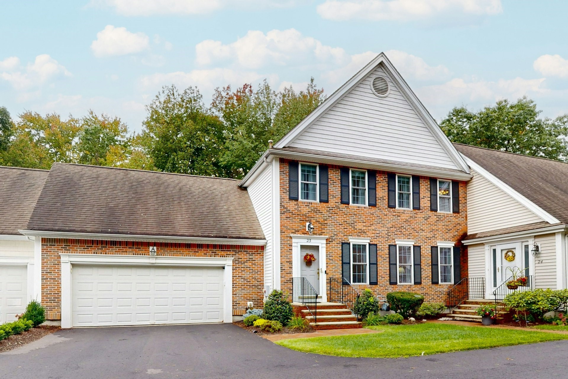 23 Turtlebrook Way Property Photo 2