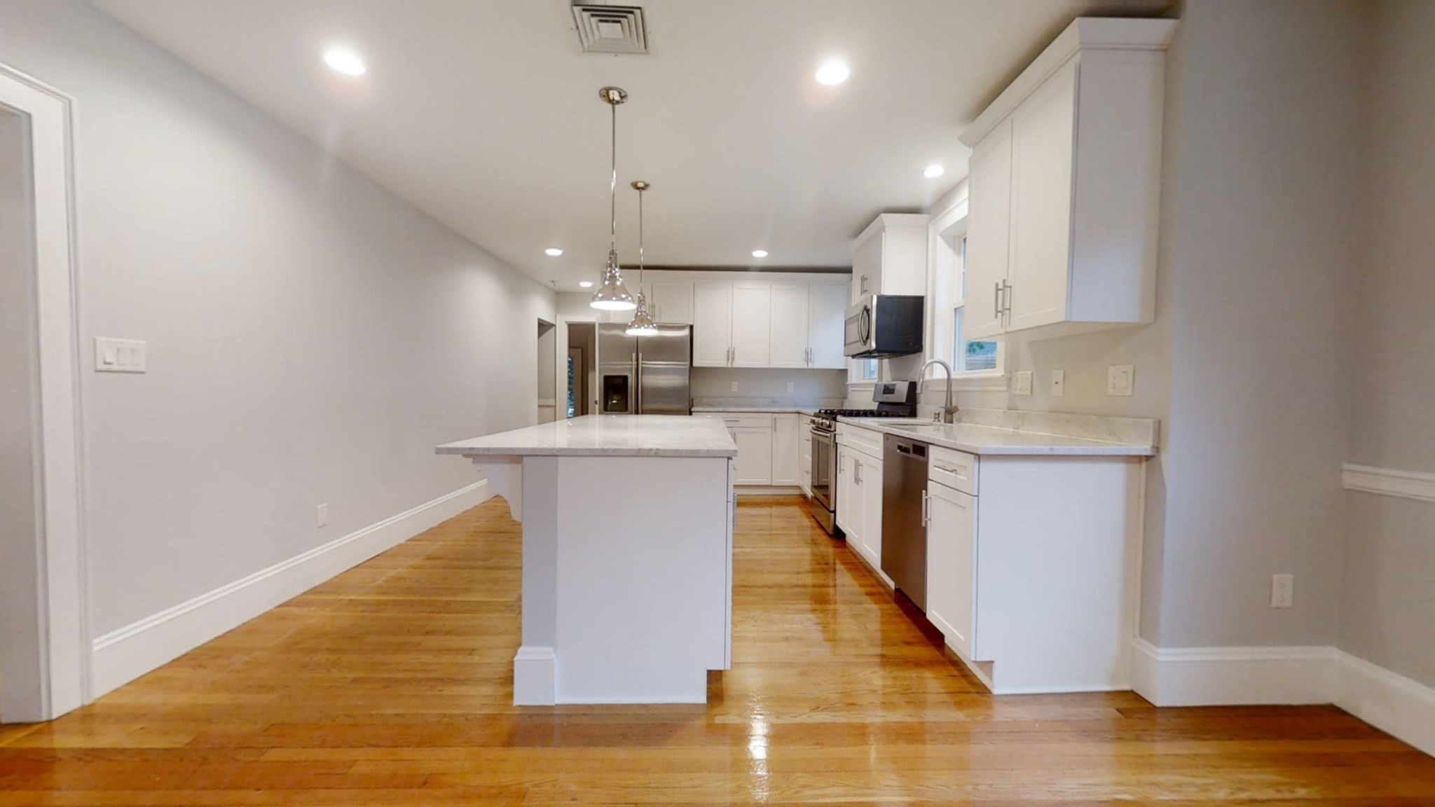 33 Grafton Street # 2 Property Photo 4