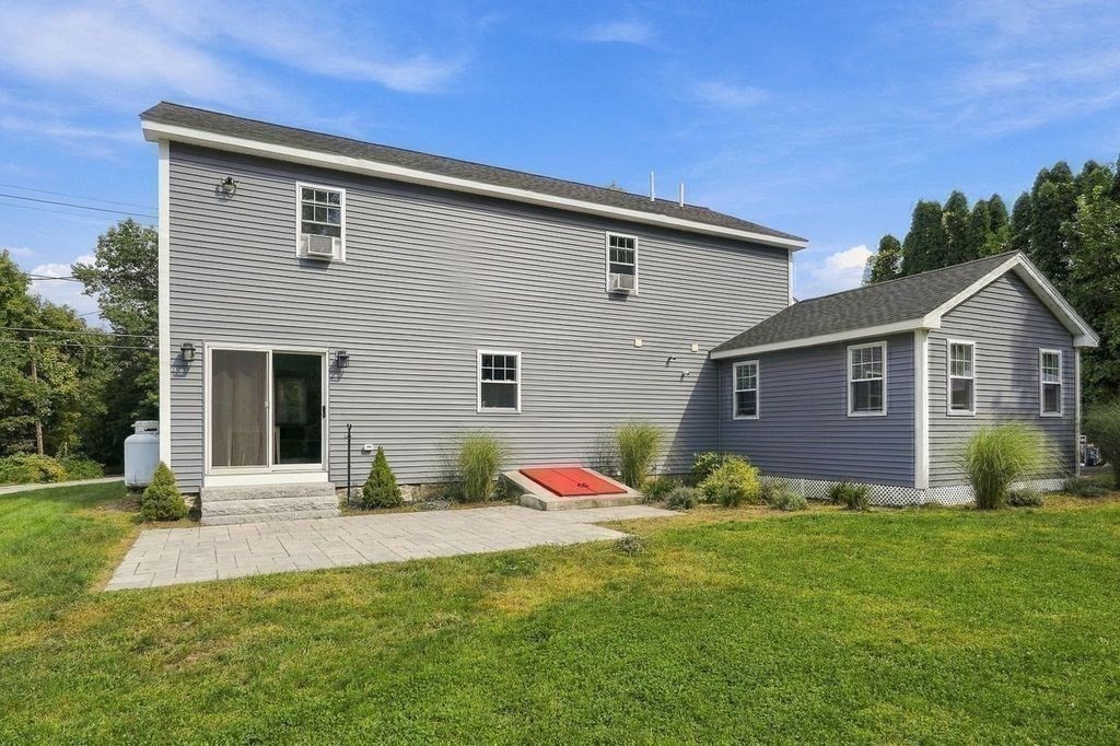 28 Ash St Property Photo 23