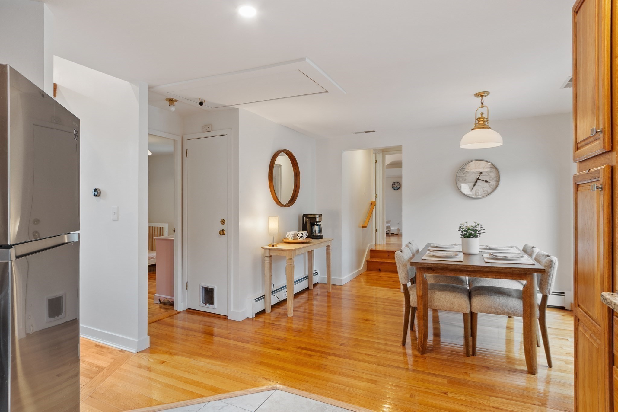 90 Summer St Property Photo 27